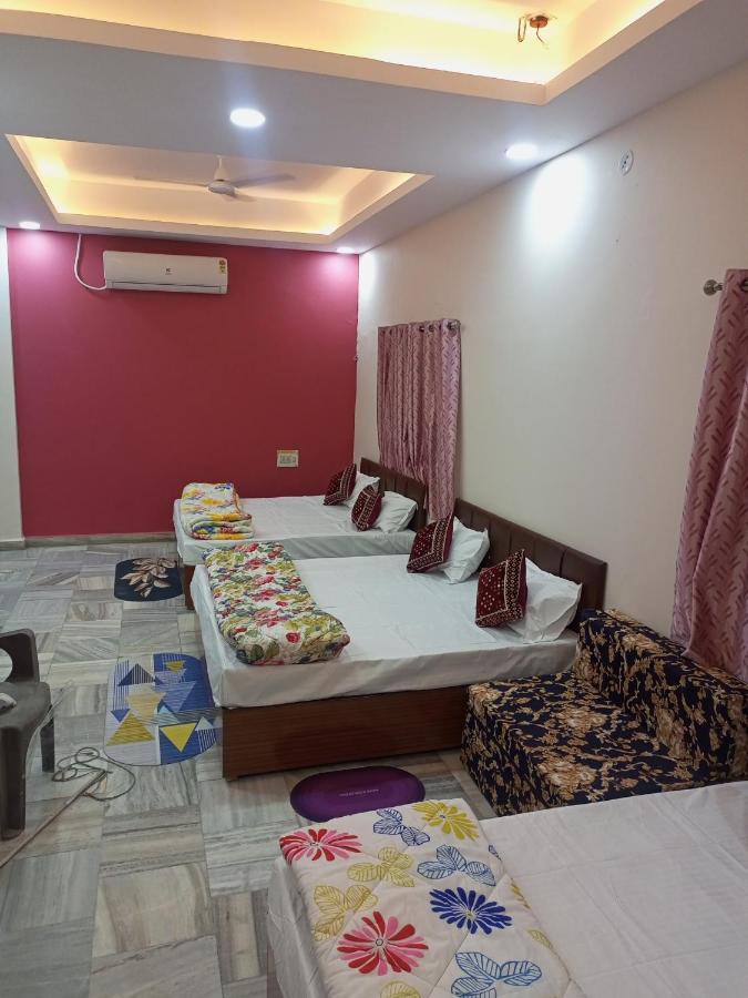 Bed and Breakfast Aashirwad Residency à Ujjain Extérieur photo