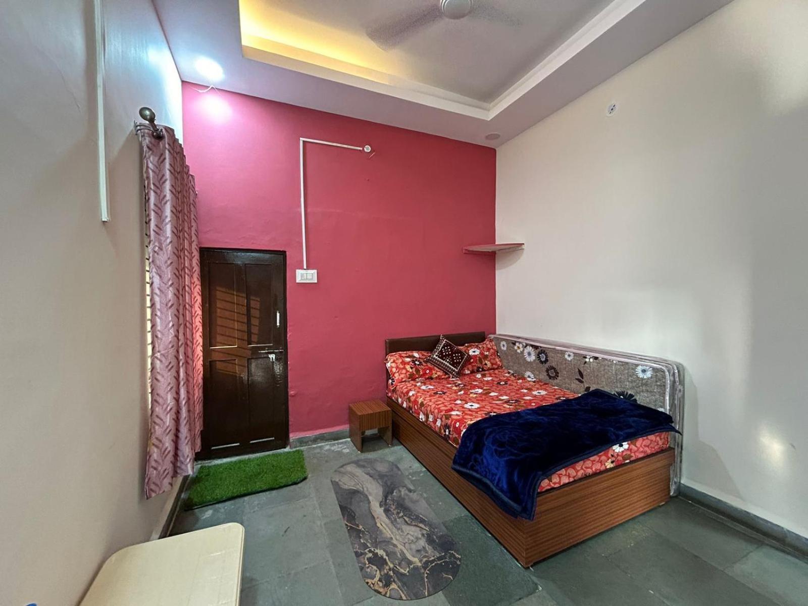 Bed and Breakfast Aashirwad Residency à Ujjain Chambre photo